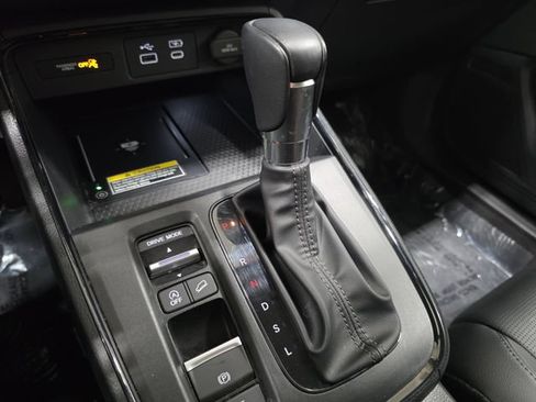 Used 2024 Honda CR-V EX-L image 23
