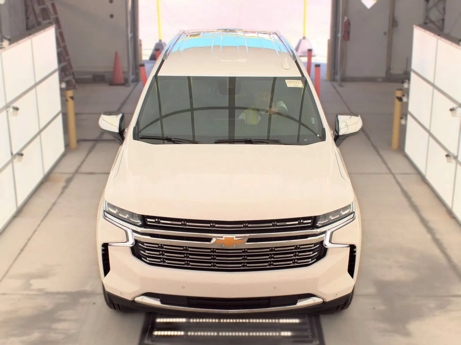 Used 2023 Chevrolet Suburban Premier RWD image 2
