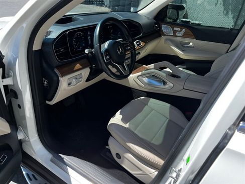 Used 2021 Mercedes-Benz GLE 350 4MATIC w/ Premium Package image 17