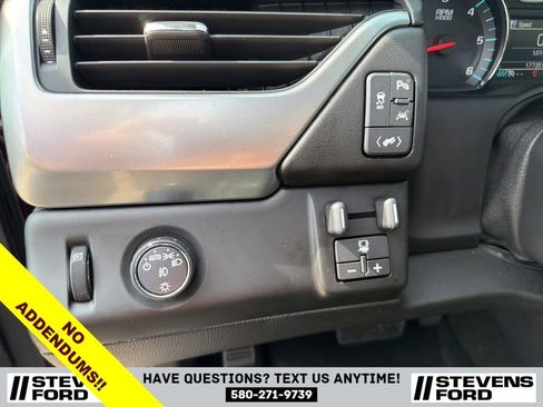 Used 2016 Chevrolet Suburban LT image 21