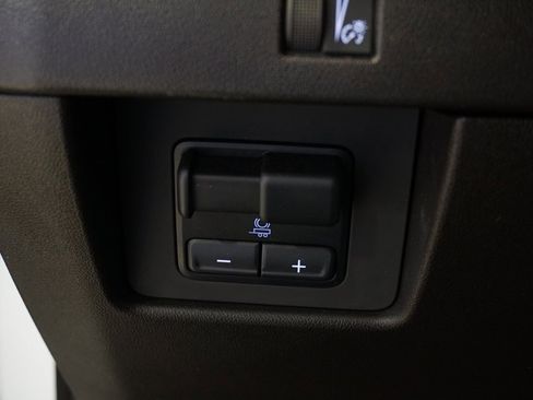 Used 2024 Chevrolet Colorado Z71 image 22