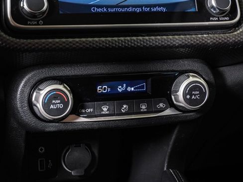 Used 2019 Nissan Kicks SV FWD image 24