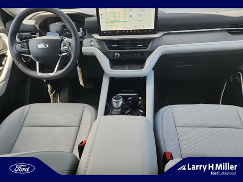 New 2025 Ford Explorer Platinum w/ LUX Leather Package image 20