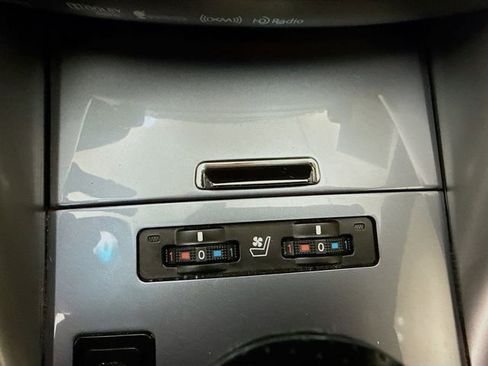 Used 2013 Lexus IS 350C w/ F-Sport Pkg w/Summer Tires image 31