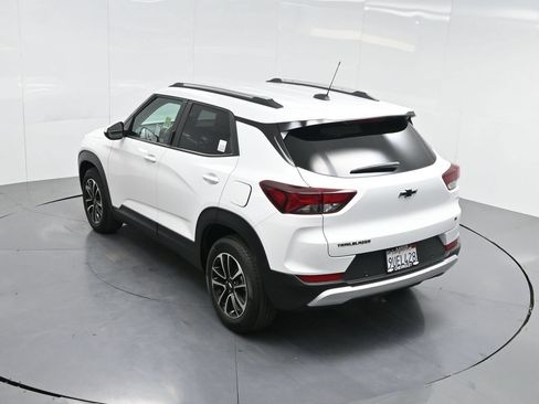 New 2025 Chevrolet TrailBlazer LT w/ Convenience Package FWD image 62