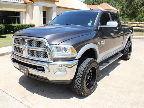 Used 2014 RAM 2500 Laramie w/ Protection Group AWD/4WD image 8