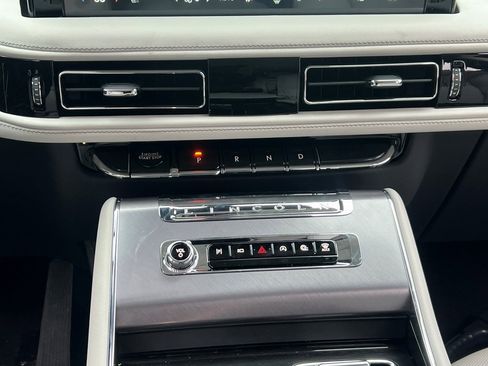 New 2026 Lincoln Aviator Premiere Sport Utility image 17