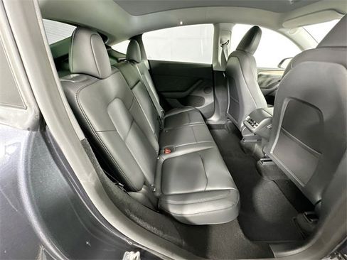 Used 2025 Tesla Model Y Long Range image 24