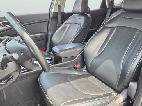 Used 2023 Kia Sportage EX AWD/4WD image 10