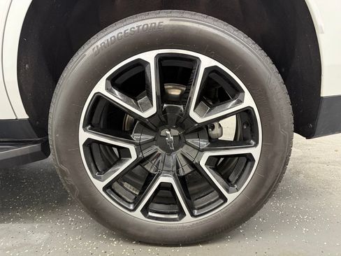 Used 2023 Chevrolet Tahoe RST w/ Luxury Package AWD/4WD image 19