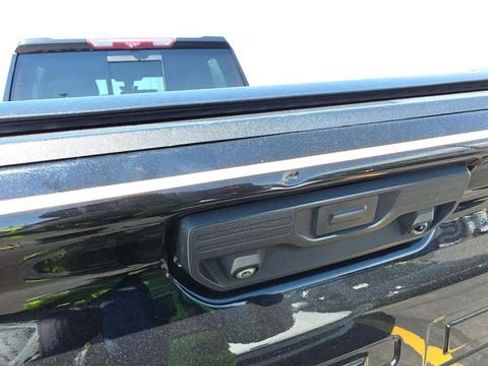 Used 2021 Chevrolet Silverado 2500 LTZ w/ Carhartt Edition AWD/4WD image 16