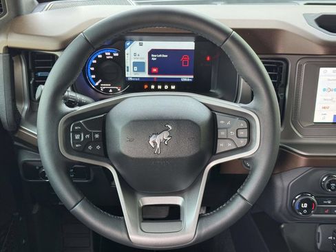 Used 2023 Ford Bronco Outer Banks AWD/4WD image 10