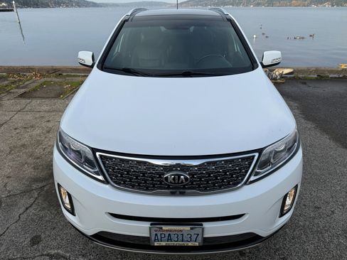 Used 2014 Kia Sorento SX Limited image 9