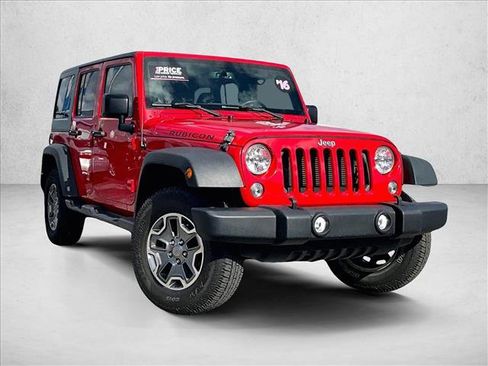 Used 2016 Jeep Wrangler Unlimited Rubicon w/ Connectivity Group image 12