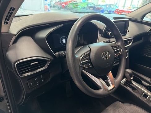 Used 2019 Hyundai Santa Fe SEL image 18