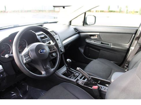 Used 2014 Subaru Crosstrek 2.0i Premium image 9