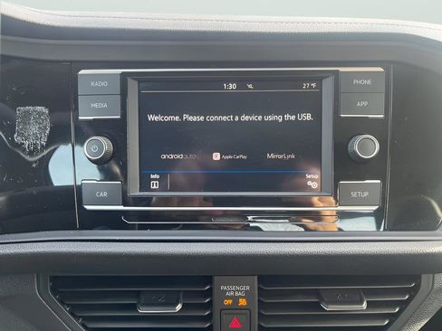 Used 2019 Volkswagen Jetta SE w/ Cold Weather Package image 26