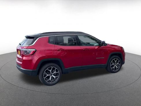 Used 2025 Jeep Compass Limited AWD/4WD image 28