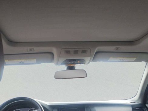 Used 2011 BMW 535i xDrive 535i xDrive AWD 4dr Sedan image 8