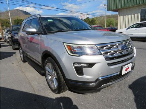 Used 2018 Ford Explorer Limited AWD/4WD image 17