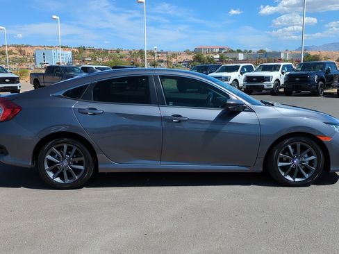 Used 2021 Honda Civic EX image 2
