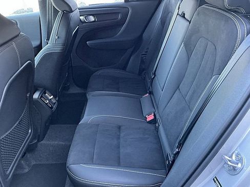 Certified 2025 Volvo XC40 B5 Plus image 14