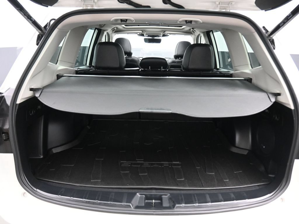 Used 2022 Subaru Forester Limited AWD/4WD image 45