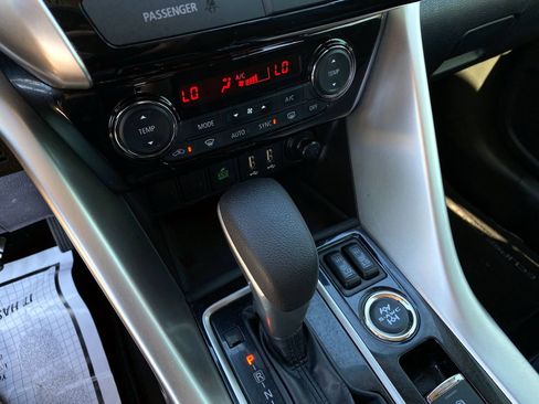 Used 2024 Mitsubishi Eclipse Cross SE image 17