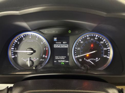 Used 2017 Toyota Highlander Limited FWD image 10