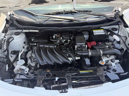 Used 2017 Nissan Versa SV FWD image 18