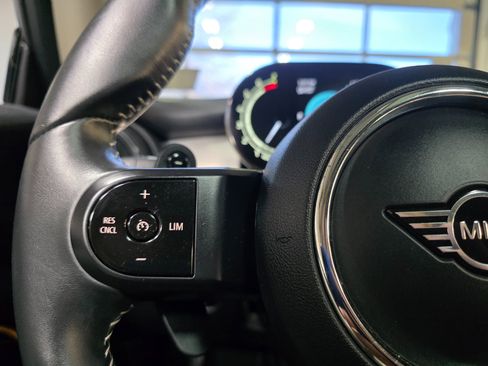Used 2022 MINI Cooper S image 26