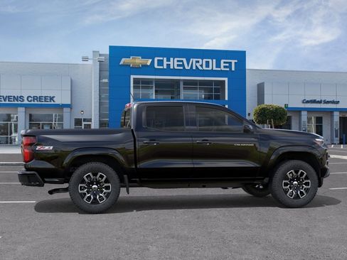New 2026 Chevrolet Colorado Z71 w/ Technology Package AWD/4WD image 3