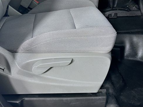 Used 2019 Chevrolet Silverado 2500 W/T image 22