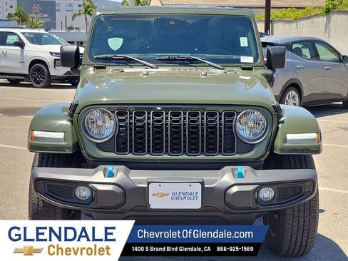 Used 2024 Jeep Wrangler Unlimited AWD/4WD image 16