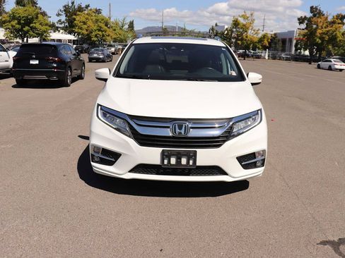 Used 2020 Honda Odyssey Touring image 2