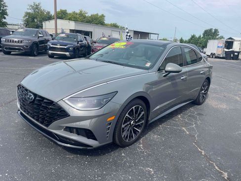 Used 2021 Hyundai Sonata Limited FWD image 3