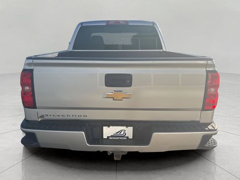 Used 2017 Chevrolet Silverado 1500 LT w/ All Star Edition AWD/4WD image 5