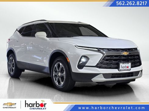 New 2026 Chevrolet Blazer LT w/ Convenience Package FWD image 1