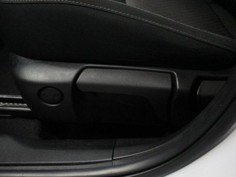 Used 2022 Mitsubishi Outlander ES image 9