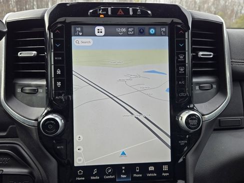 Used 2024 RAM 2500 Laramie w/ Night Edition image 19