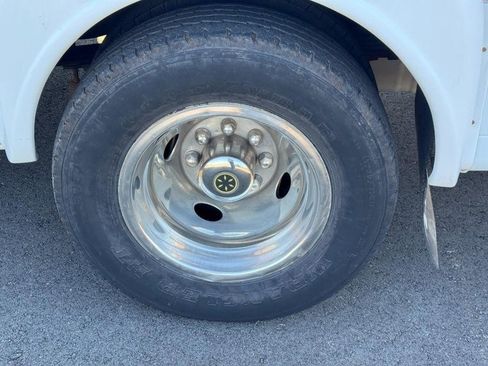 Used 2016 Ford E-350 and Econoline 350 Super Duty image 5