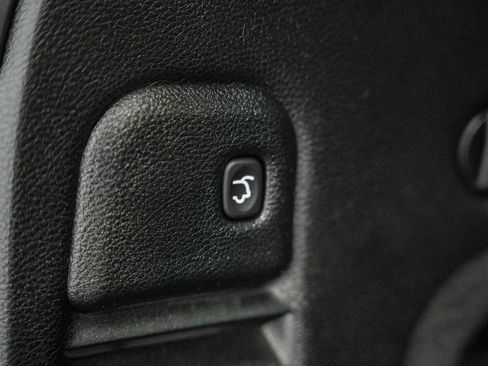 Used 2019 Jeep Grand Cherokee Limited w/ Luxury Group II RWD image 13