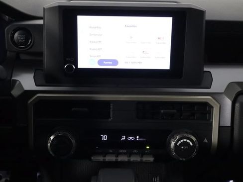 Used 2025 Toyota Tacoma TRD Sport AWD/4WD image 25