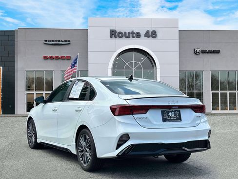 Used 2023 Kia Forte GT-Line w/ GT-Line Premium Package FWD image 4
