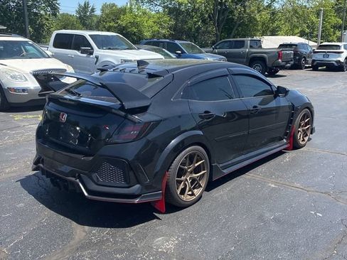 Used 2018 Honda Civic Type R image 7