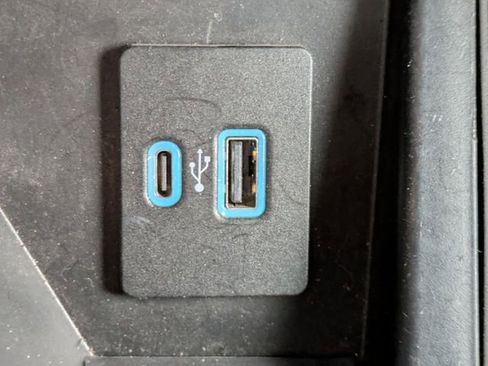 Certified 2024 Ford F150 Raptor image 23