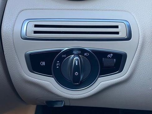 Used 2021 Mercedes-Benz C 300 C 300 image 47