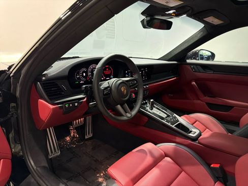 Used 2025 Porsche 911 GTS image 23