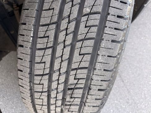 Used 2020 Chevrolet Traverse LS image 10