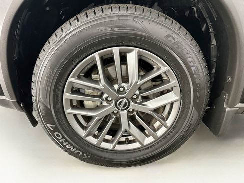 Used 2023 Nissan Rogue S AWD/4WD image 34
